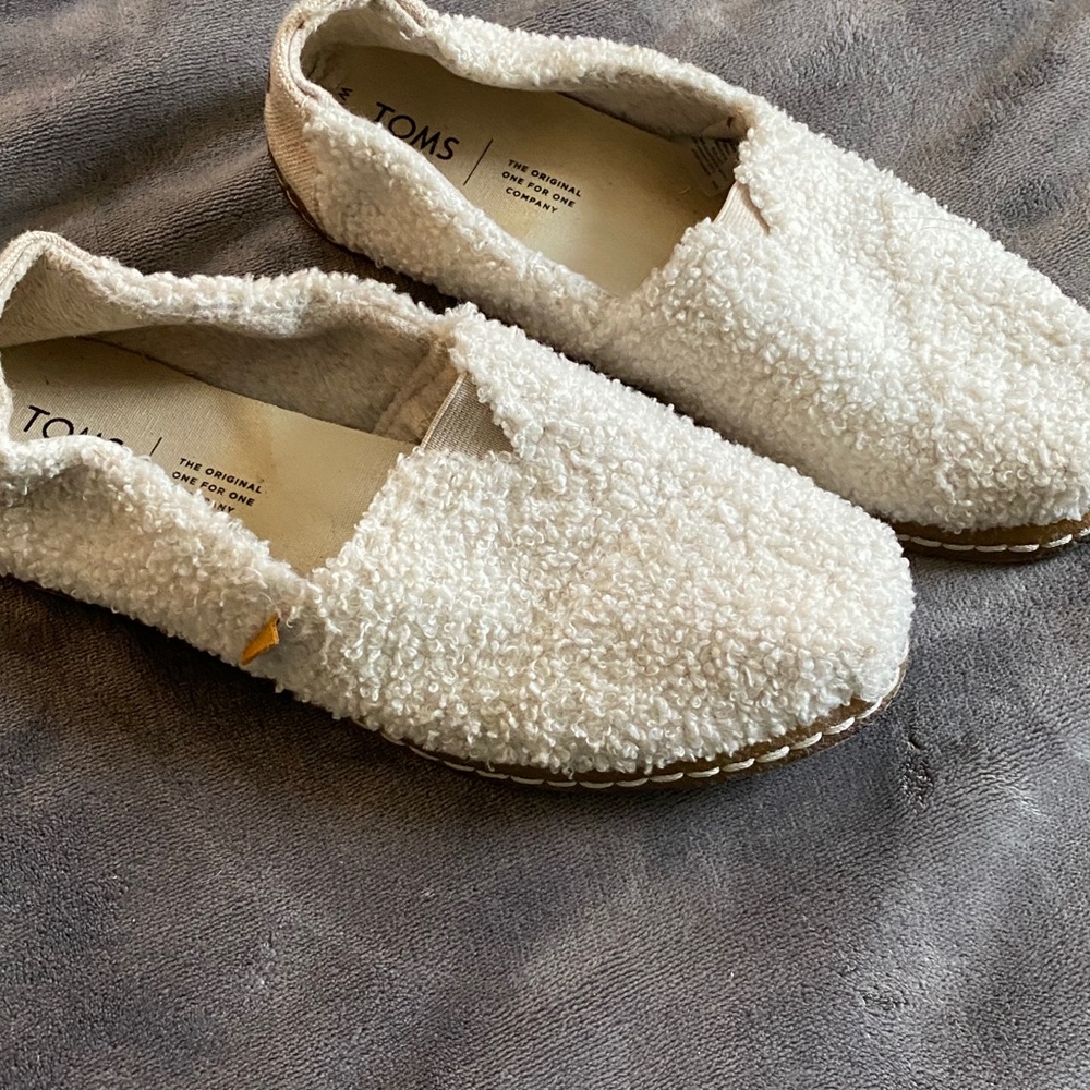toms